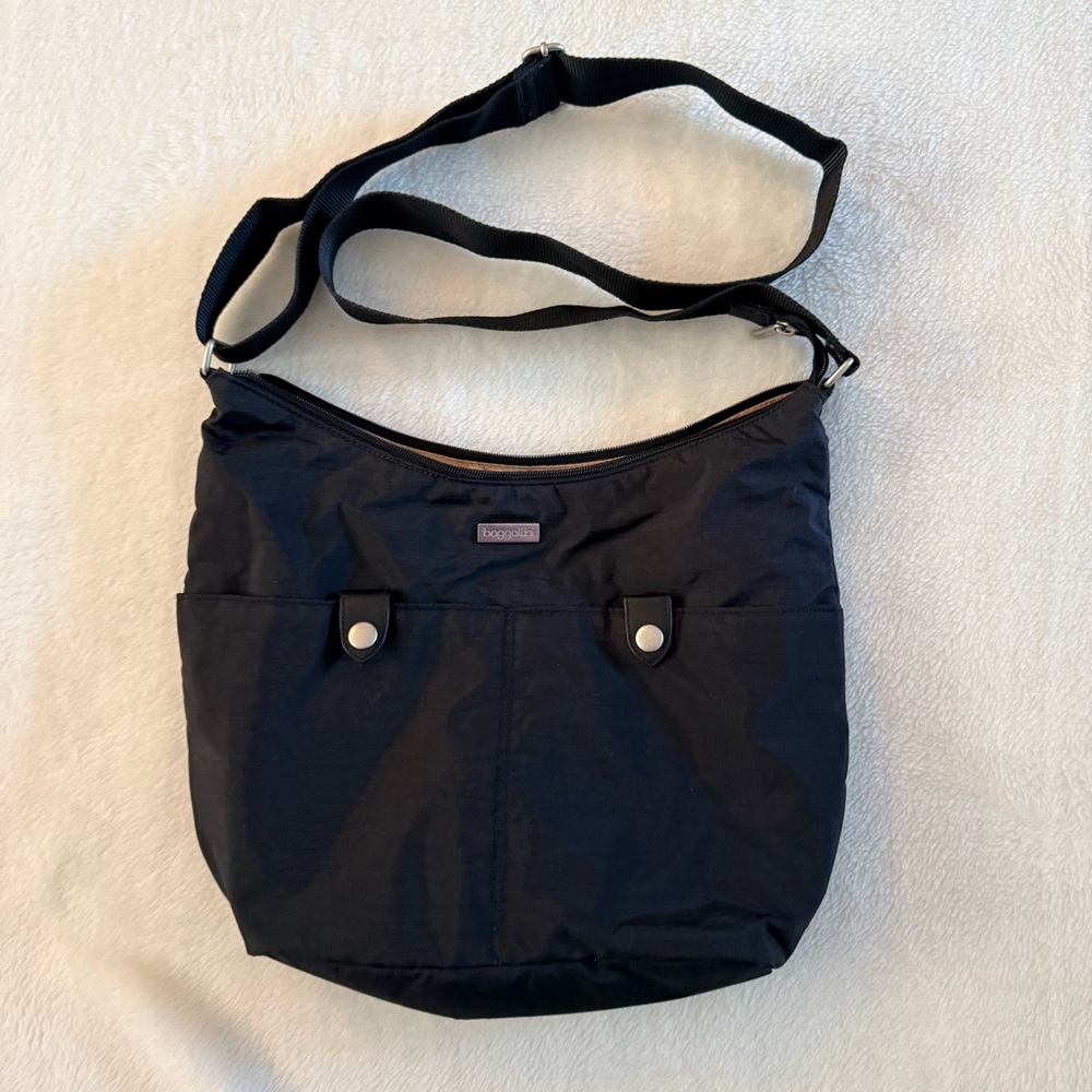 Baggallini Black Nylon Crossbody Bag